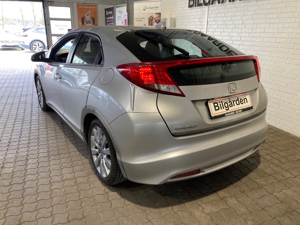 Honda Civic 1,6 i-DTEC Sport 5d