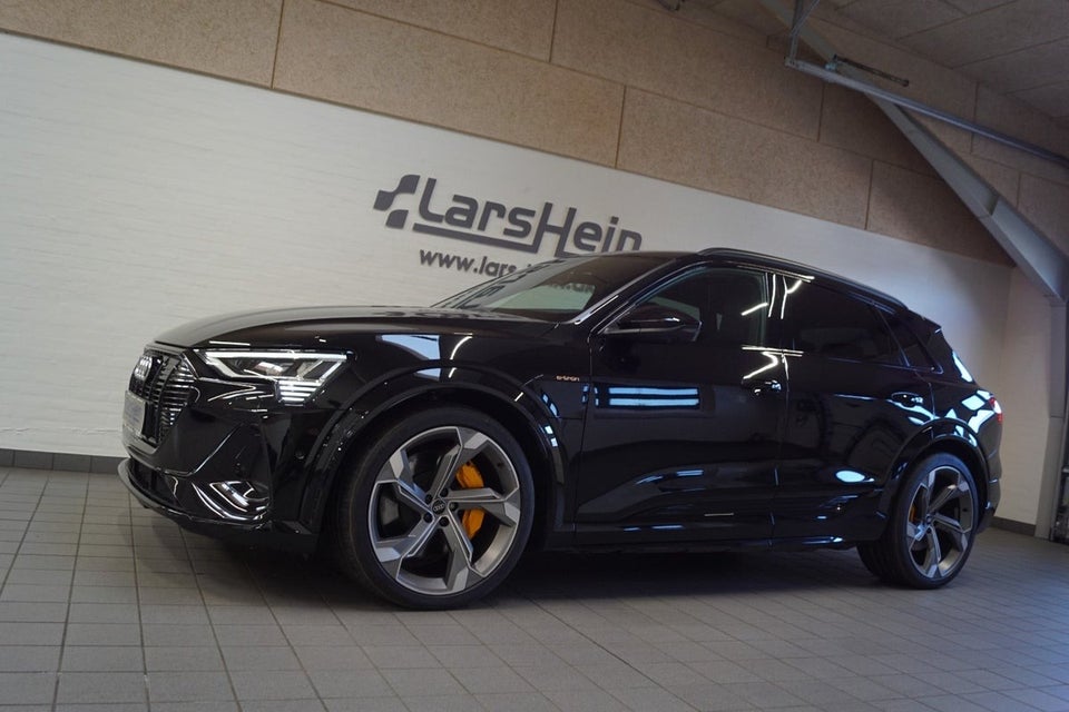 Audi e-tron S quattro 5d