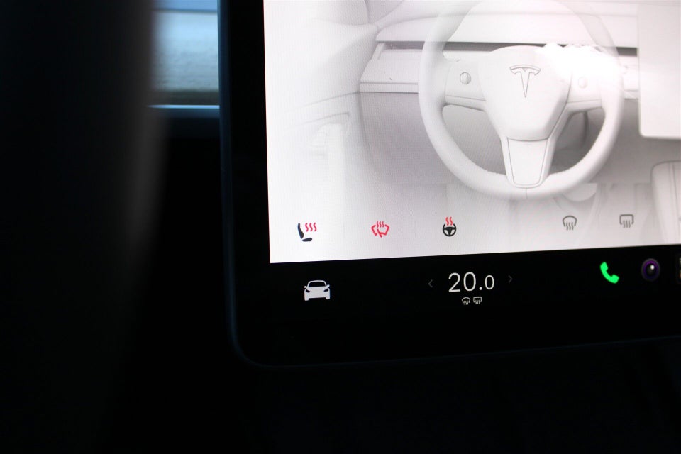Tesla Model 3 Long Range AWD 4d