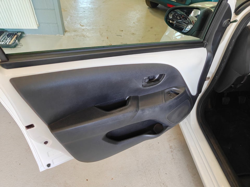 Citroën C1 1,2 PureTech Feel Complet 5d