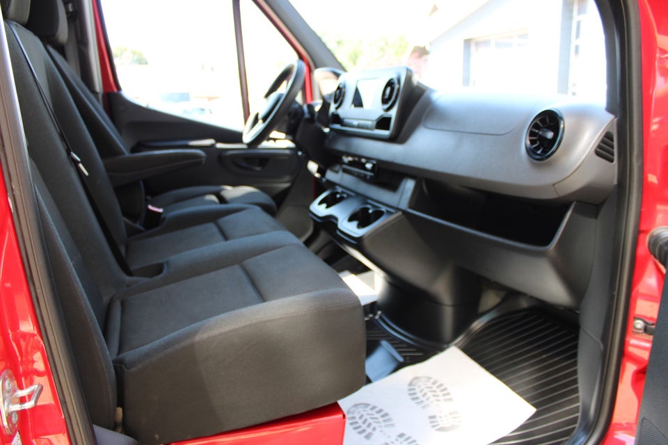 Mercedes Sprinter 317 2,0 CDi A2 Kassevogn aut. RWD