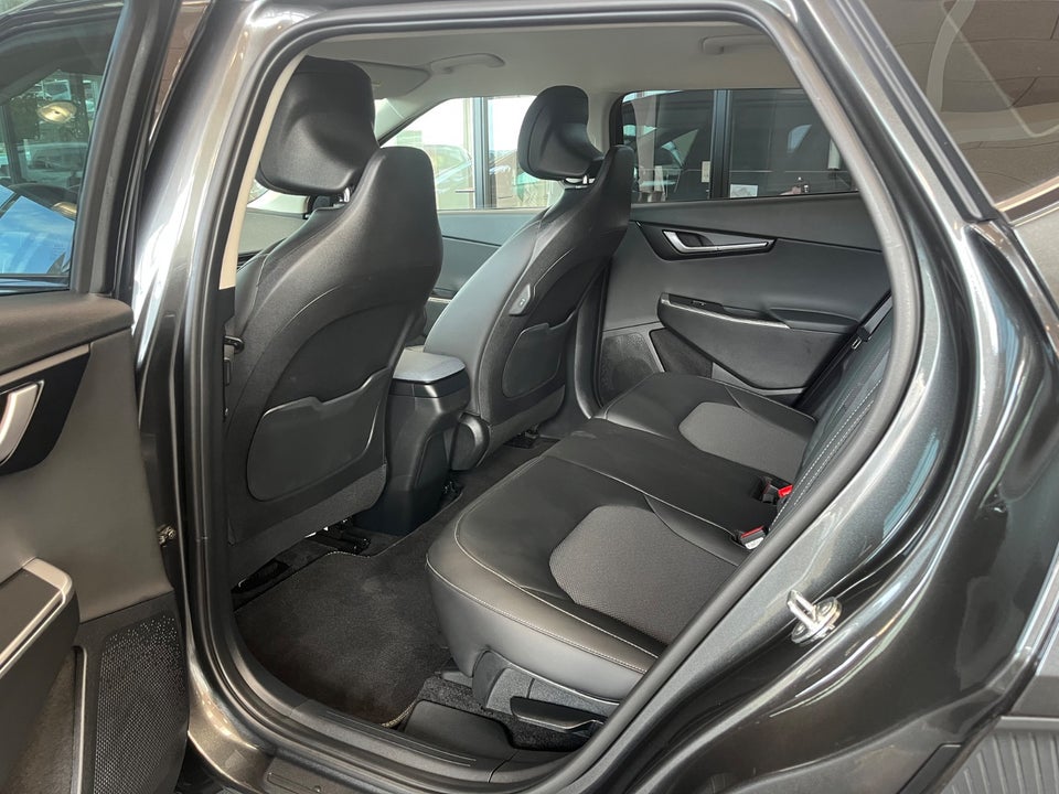 Kia EV6 58 Standard Range Access 5d