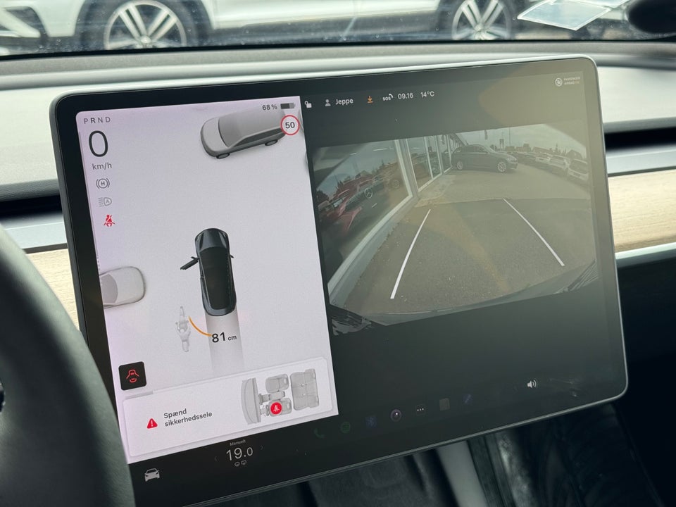 Tesla Model 3 Standard Range+ RWD 4d