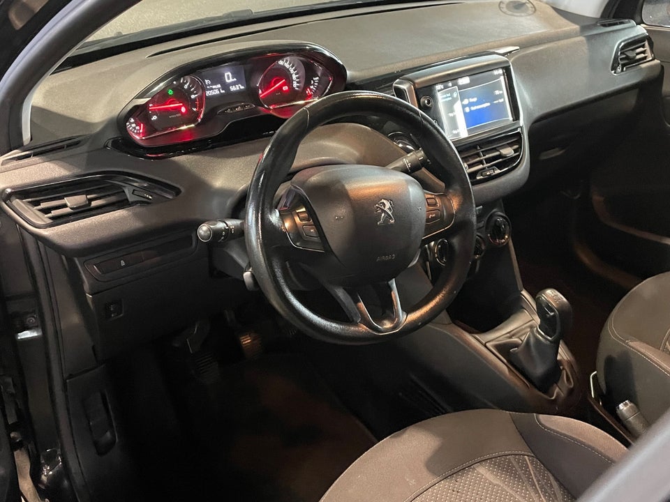 Peugeot 208 1,2 VTi Allure 5d