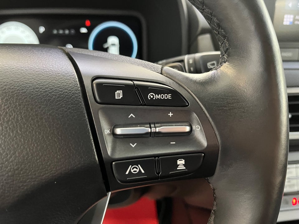 Hyundai Kona 39 EV Essential 5d