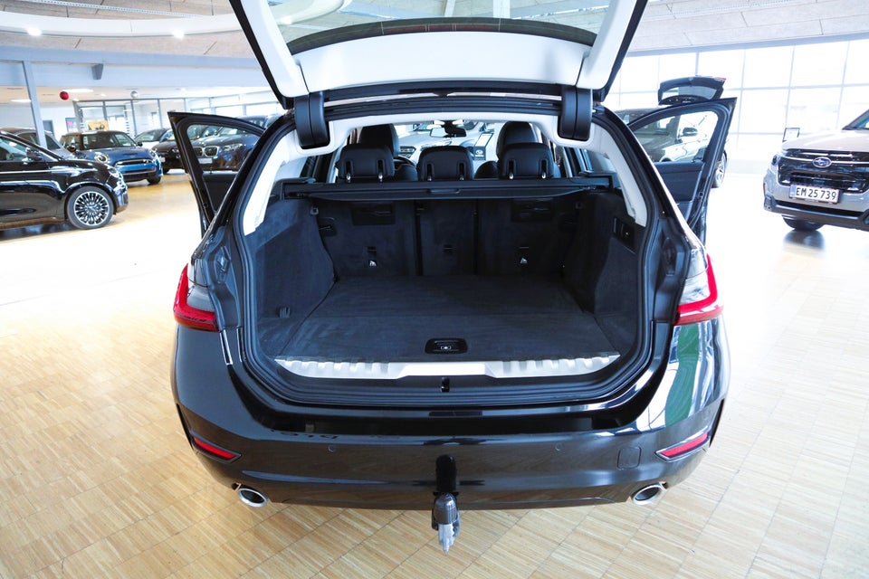 BMW 330e 2,0 Touring Sport Line aut. 5d