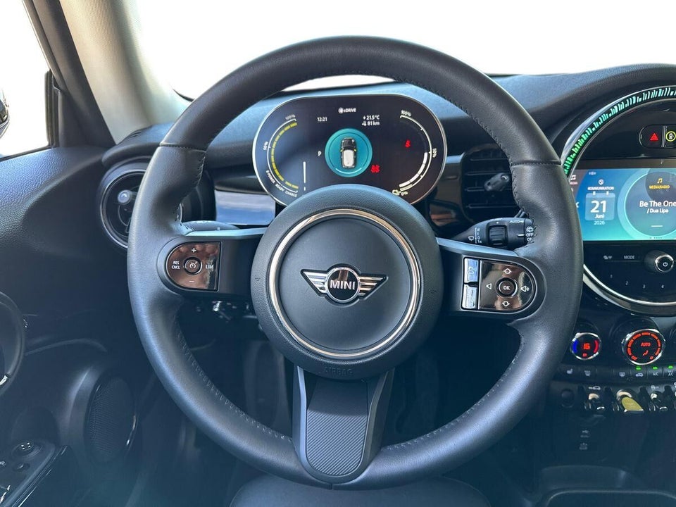MINI Cooper SE Edition Premium Plus 3d