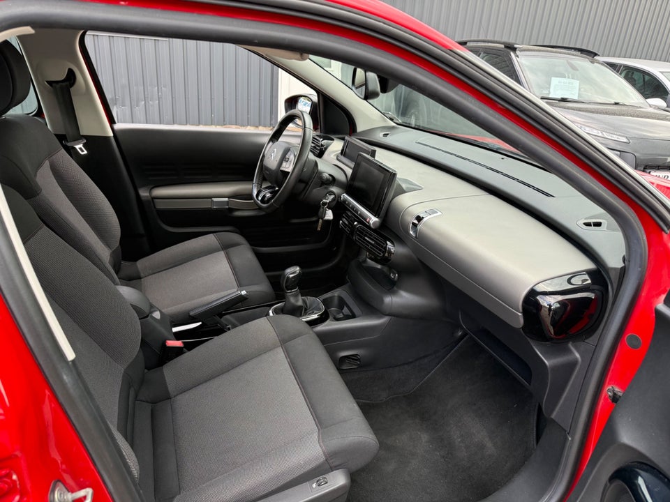 Citroën C4 Cactus 1,6 BlueHDi 100 BlackLine 5d