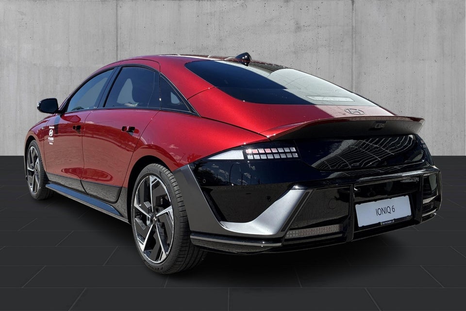 Hyundai Ioniq 6 84 N Line+ 4d