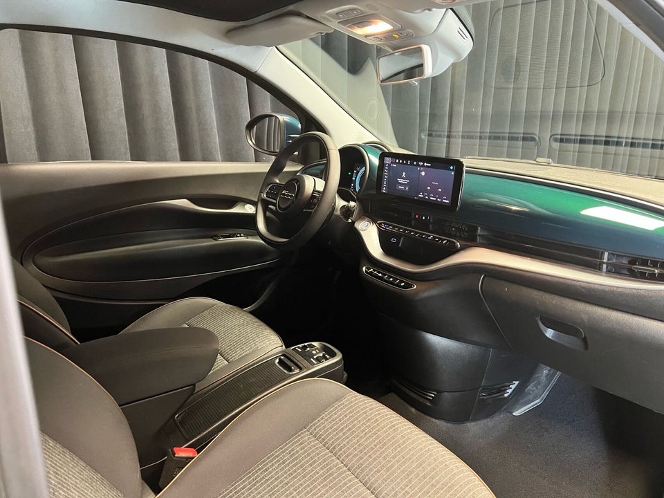 Fiat 500e 42 Icon Cabrio 2d