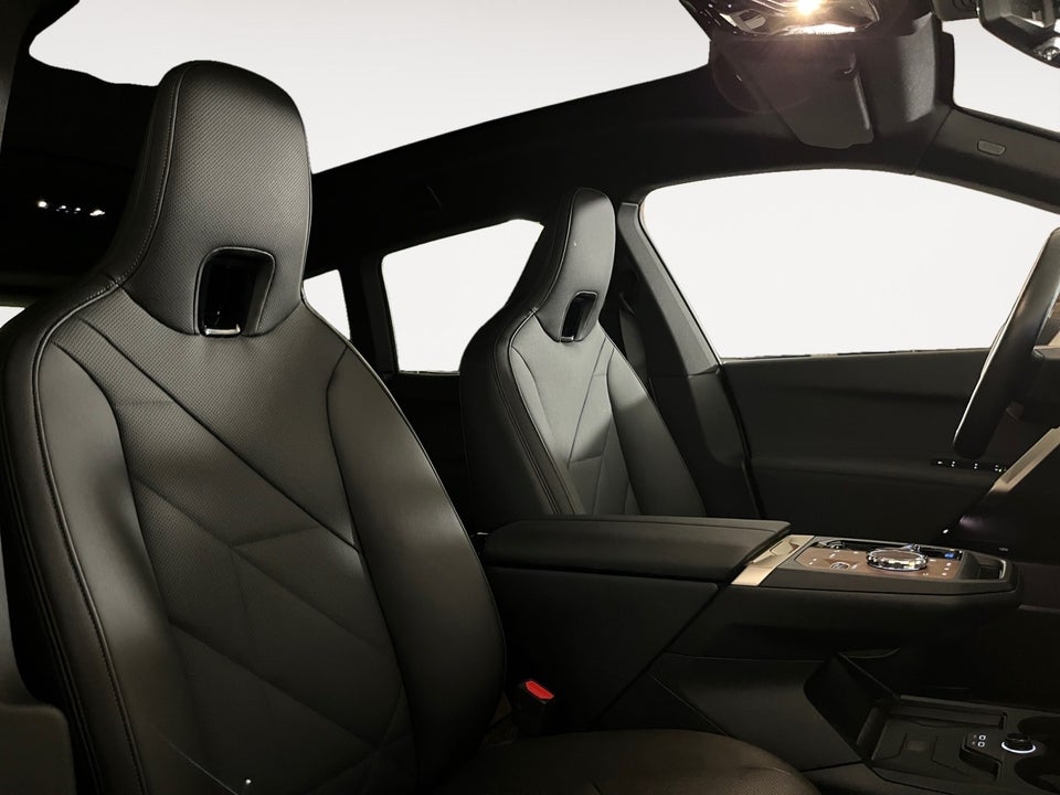 BMW iX xDrive50 Supercharged 5d