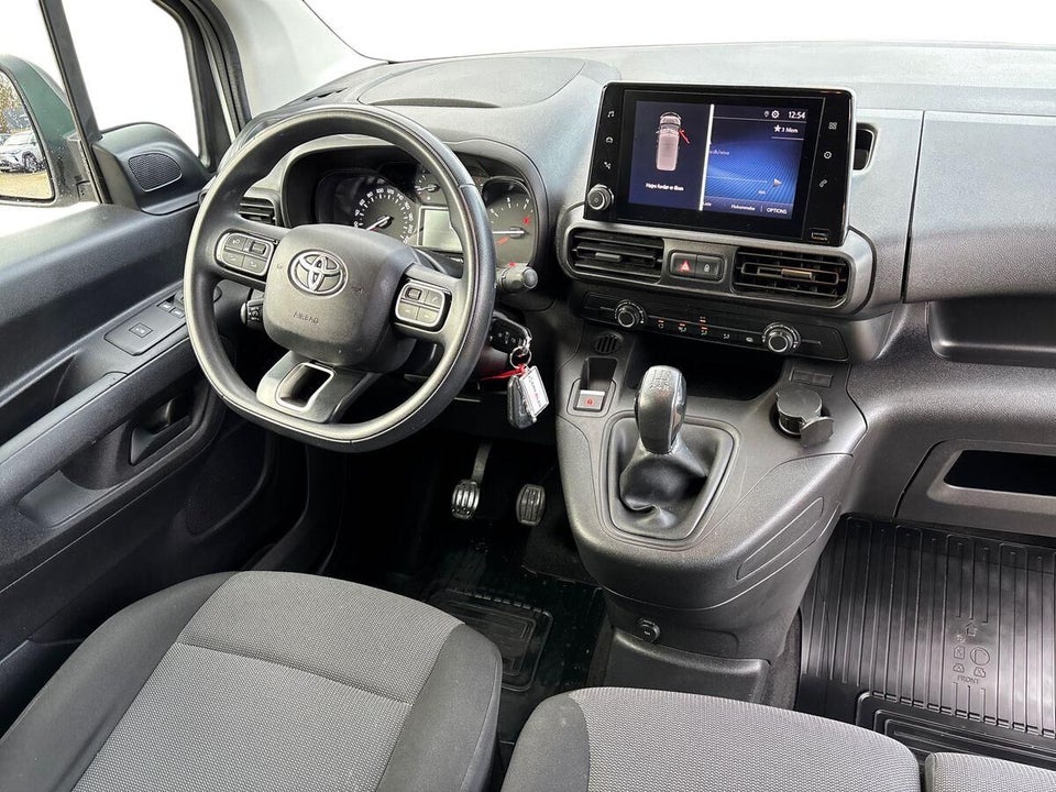 Toyota ProAce City 1,5 D 102 Long Comfort 5d