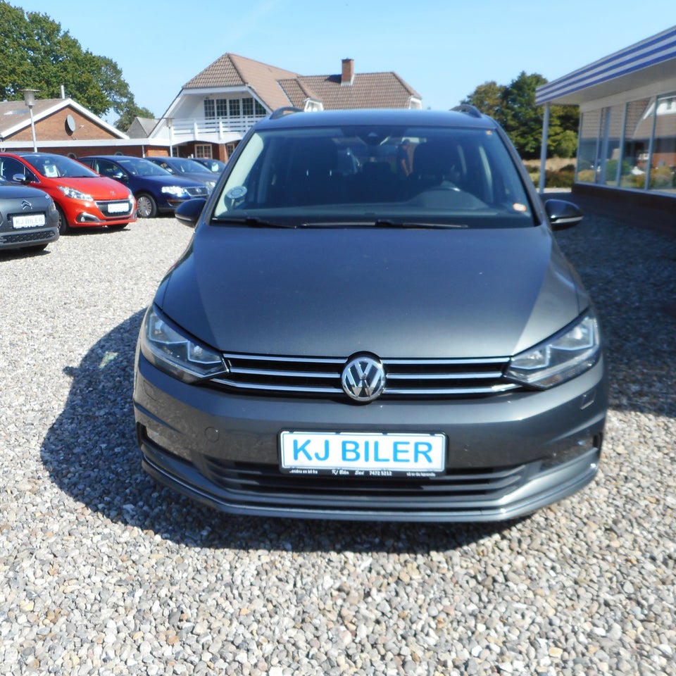VW Touran 1,6 TDi 115 IQ.Drive DSG 7prs 5d
