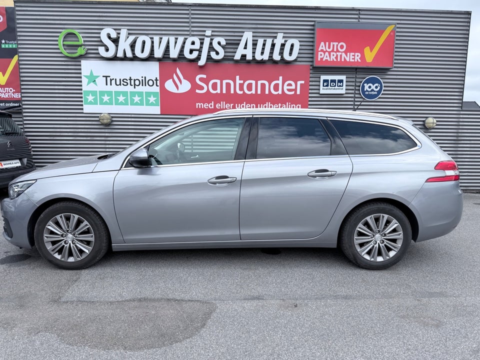 Peugeot 308 1,5 BlueHDi 130 Allure Sky SW 5d