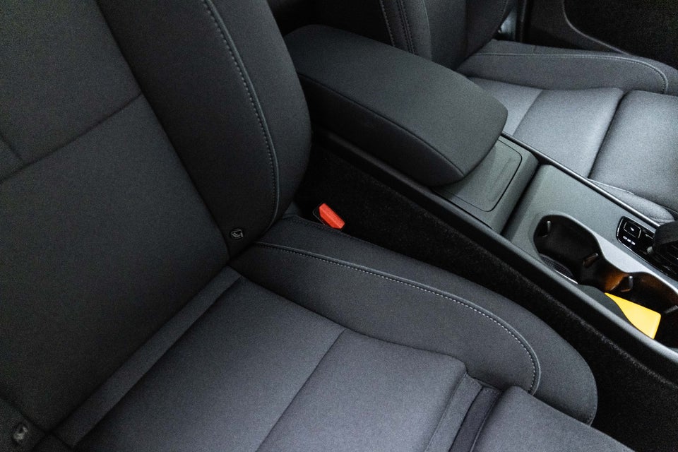 Volvo EX40 Extended Range Plus 5d