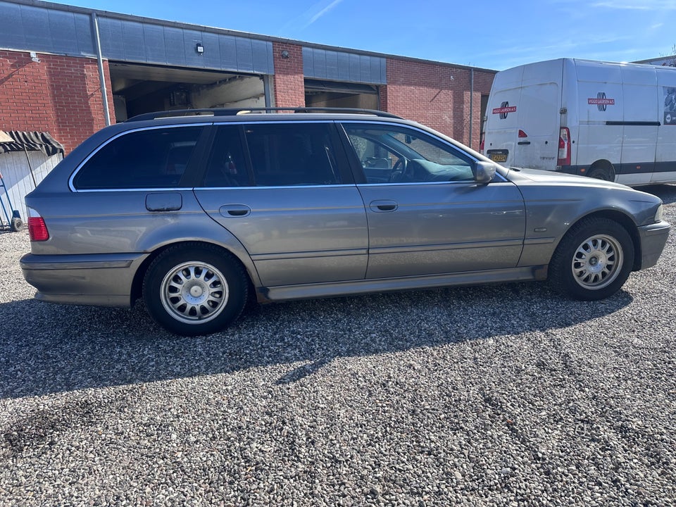 BMW 520i 2,2 Touring Steptr. 5d