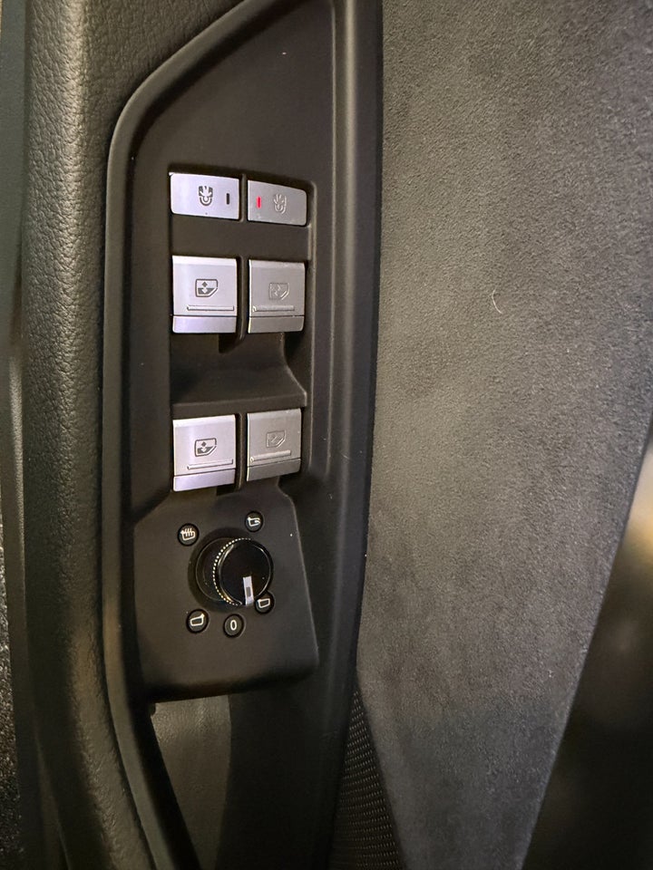 Audi Q8 e-tron 50 Advanced quattro 5d