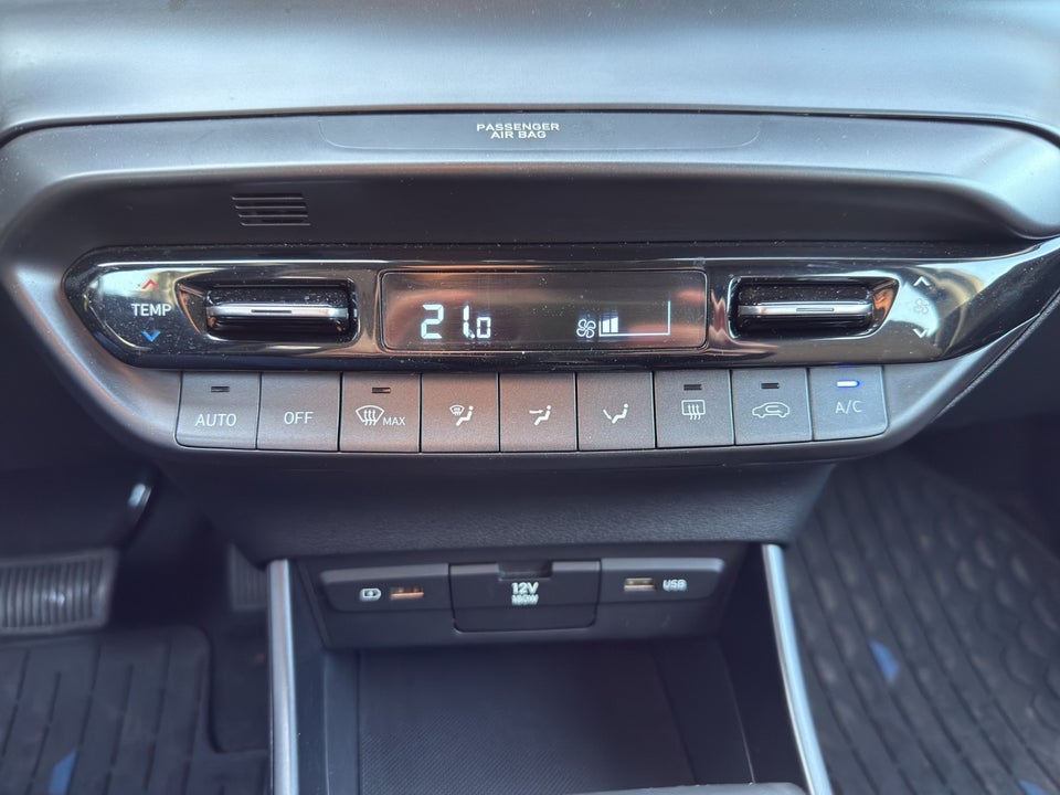 Hyundai i20 1,0 T-GDi Essential DCT 5d