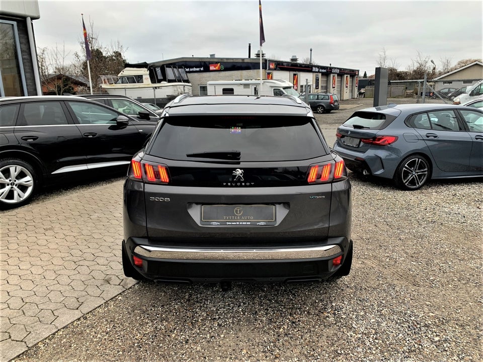 Peugeot 3008 1,6 Hybrid First Selection EAT8 5d