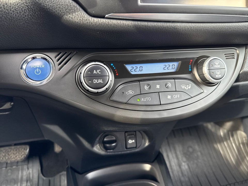 Toyota Yaris 1,5 Hybrid H3 e-CVT 5d