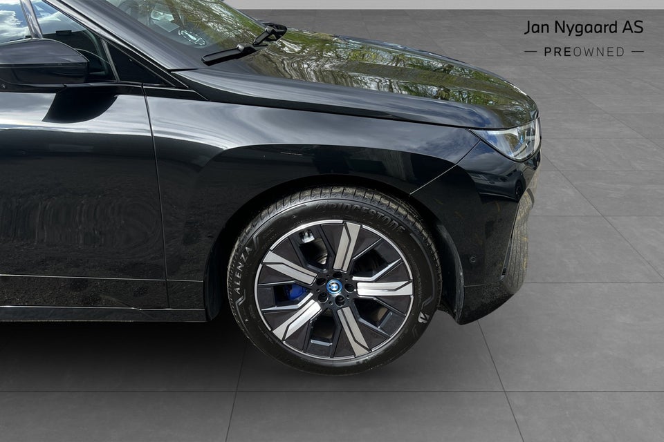 BMW iX xDrive40 Super Charged 5d