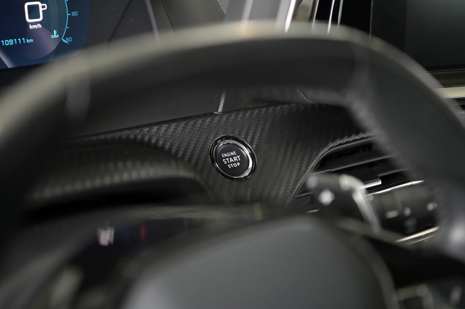 Peugeot 2008 1,5 BlueHDi 130 Allure Pack EAT8 5d