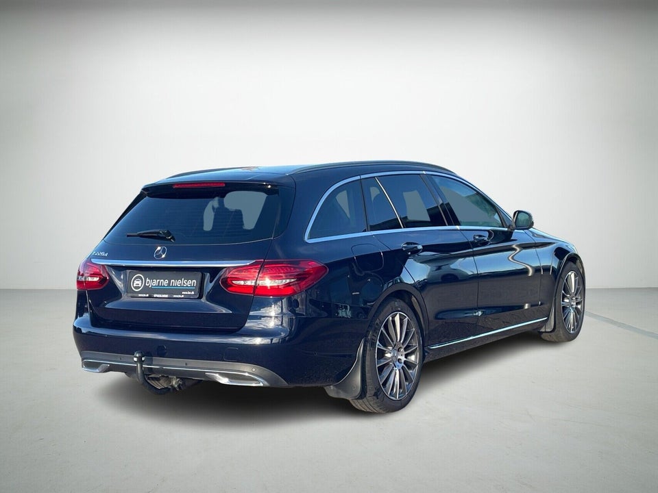 Mercedes C220 d 2,0 Progressive stc. aut. 5d