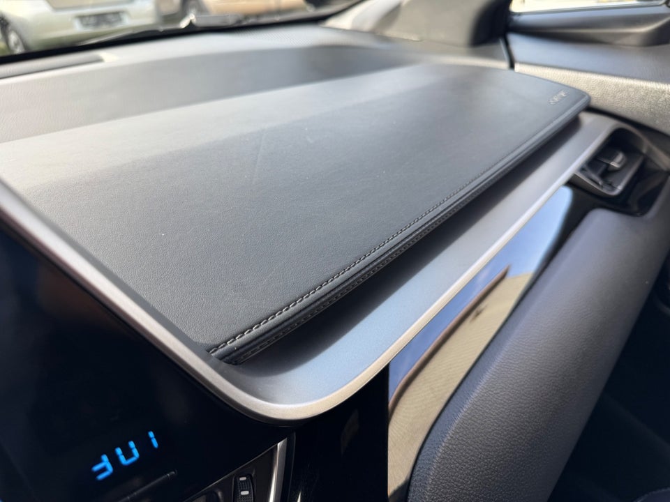 Toyota C-HR 1,8 Hybrid C-ULT CVT 5d