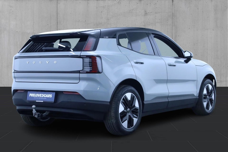 Volvo EX30 Standard Range Plus 5d