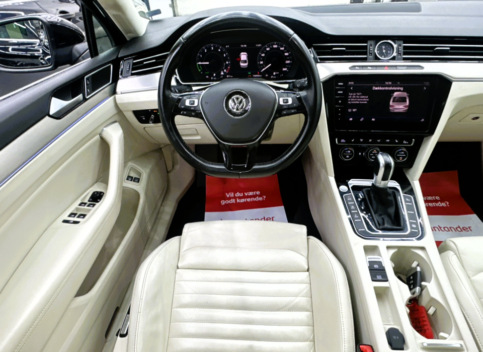 VW Passat 1,4 GTE Highline DSG 4d