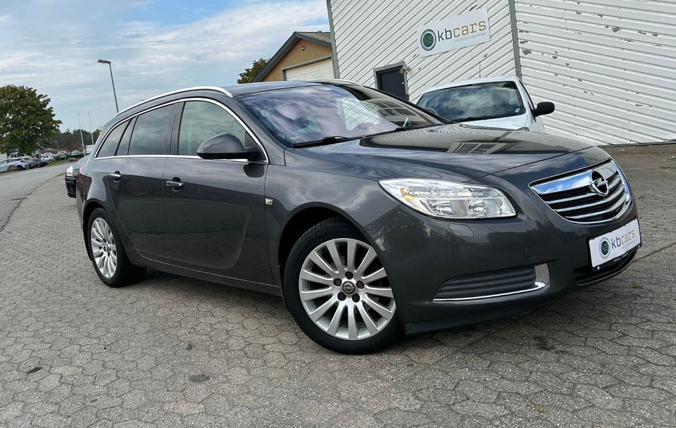 Opel Insignia 1,8 Cosmo Sports Tourer 5d