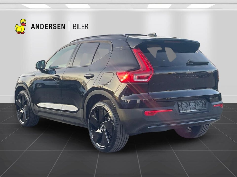 Volvo EX40 Extended Range Black Edition 5d