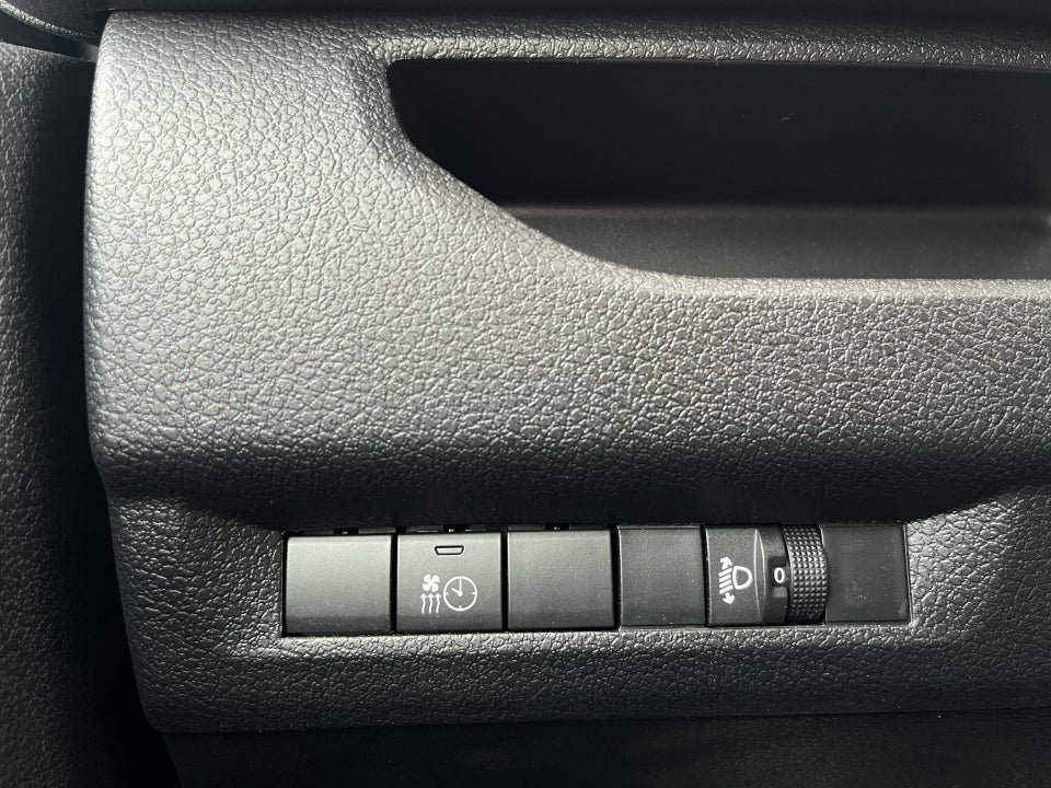 Toyota ProAce 2,0 D 144 Long Comfort Master aut. 4d