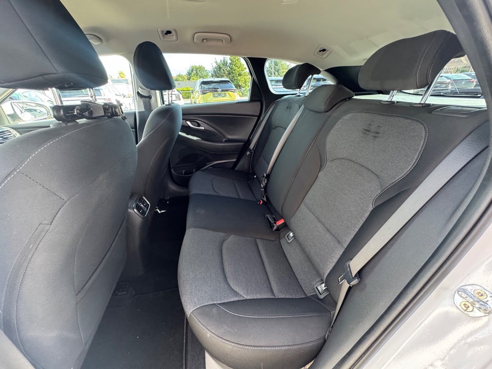 Hyundai i30 1,0 T-GDi Essential stc. 5d