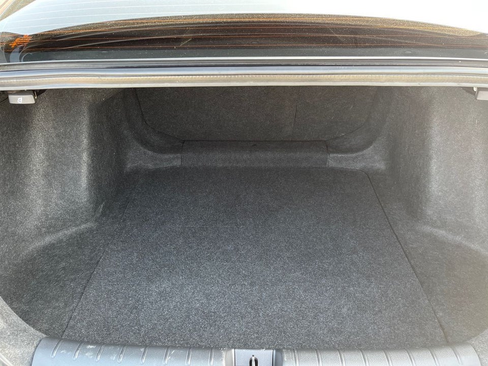 Honda Civic 1,6 i-DTEC Elegance aut. 4d