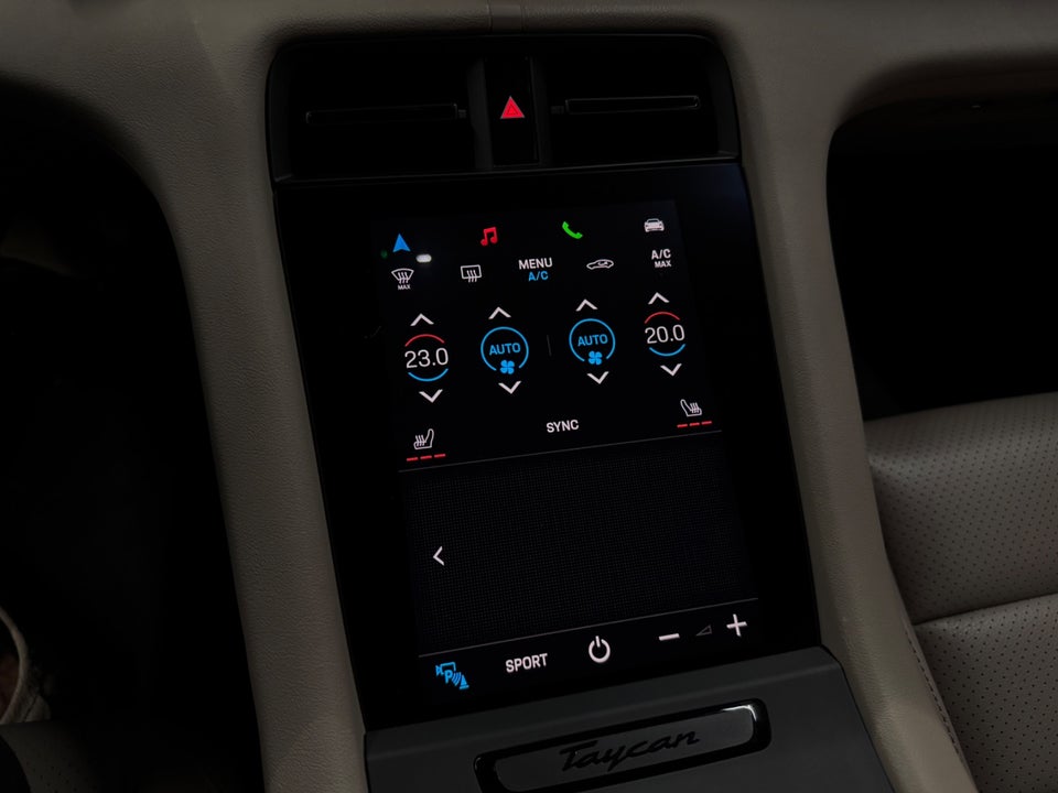 Porsche Taycan Performance+ 4d