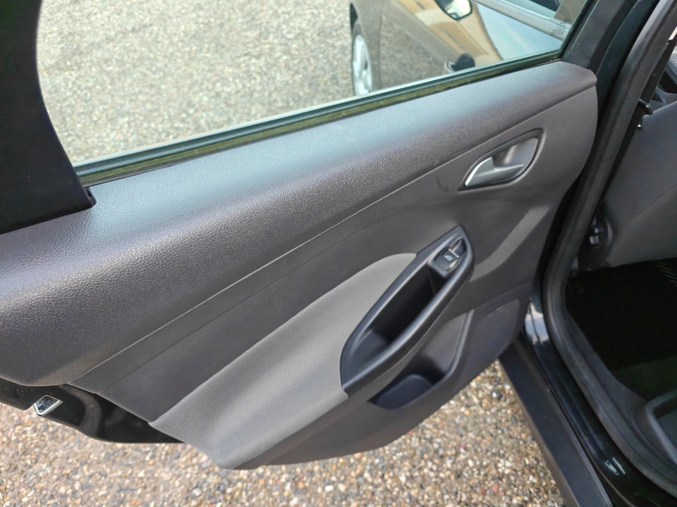 Ford Focus 1,6 TDCi 95 Edition stc. 5d