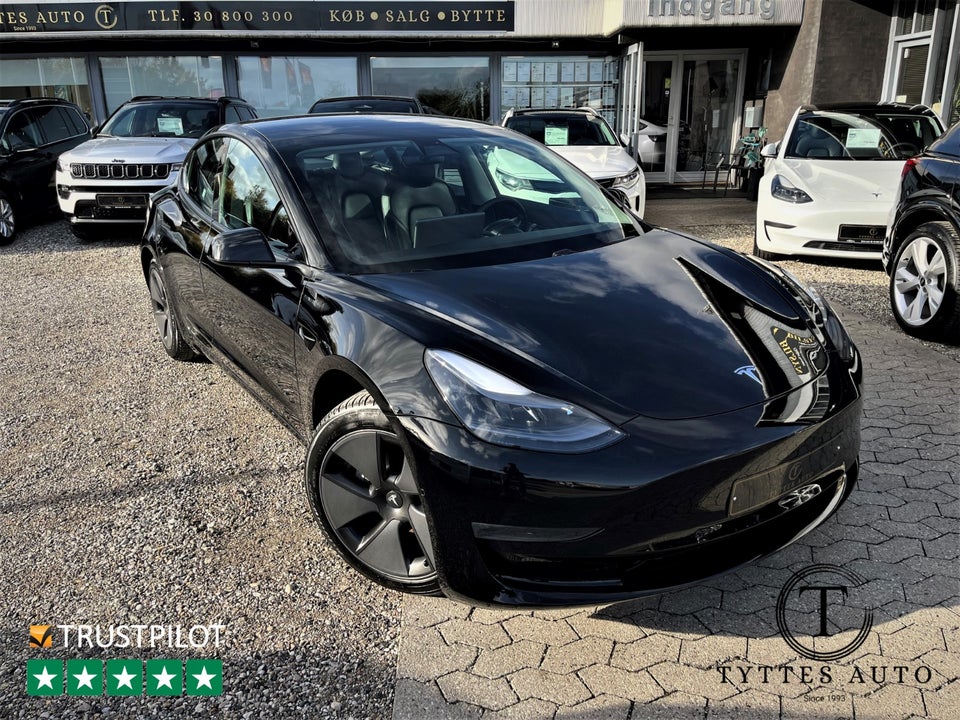 Tesla Model 3 Long Range AWD 4d