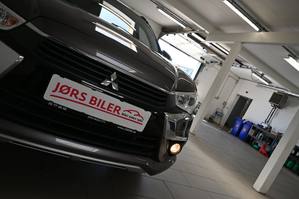 Mitsubishi ASX 1,6 Invite 5d