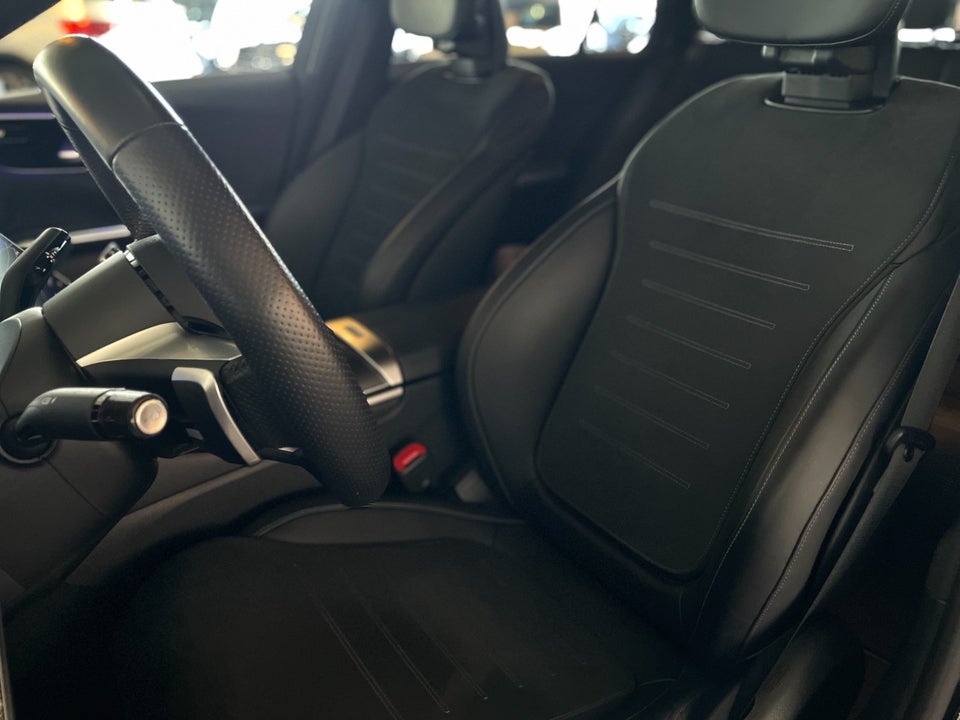 Mercedes C300 e 2,0 AMG Line stc. aut. 5d