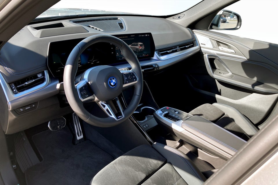 BMW iX1 xDrive30 M-Sport 5d