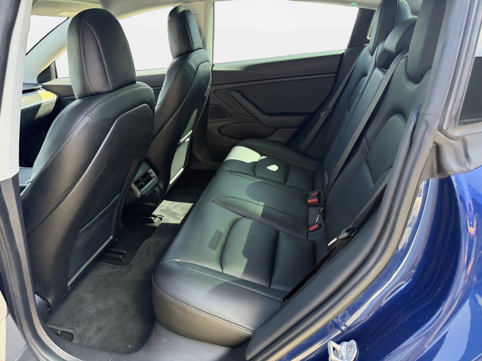 Tesla Model 3 Long Range AWD 4d
