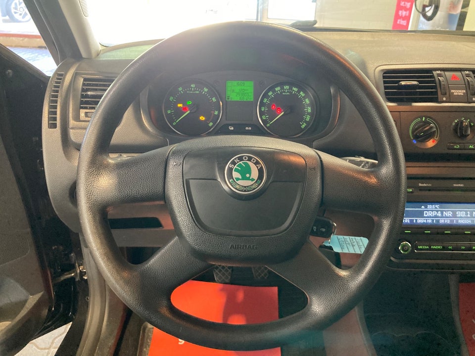 Skoda Fabia 1,4 16V Ambiente Combi 5d