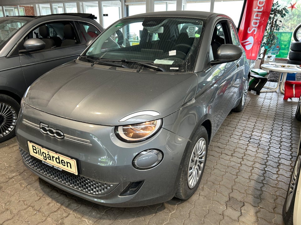 Fiat 500e 42 Icon 3d