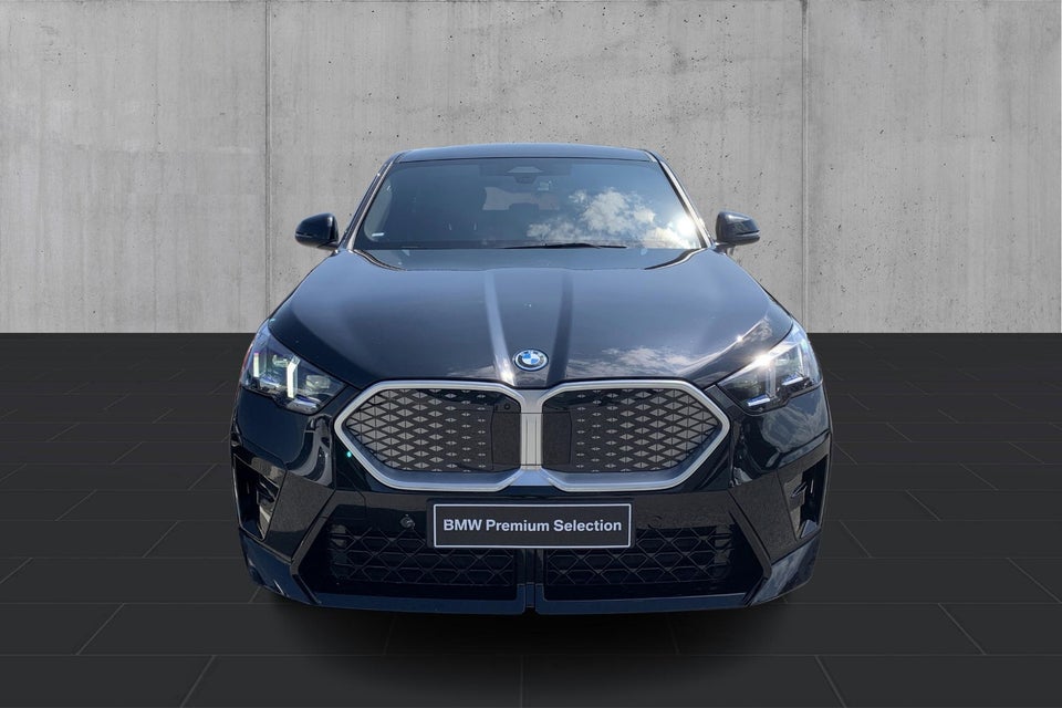 BMW iX2 eDrive20 M-Sport 5d