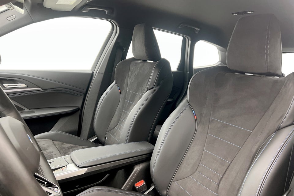 BMW iX1 eDrive20 M-Sport 5d