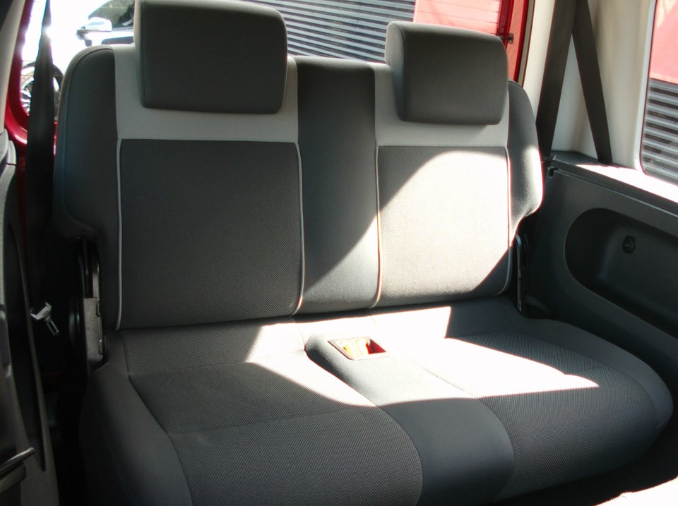 VW Caddy 1,2 TSi 85 Trendline 7prs 5d