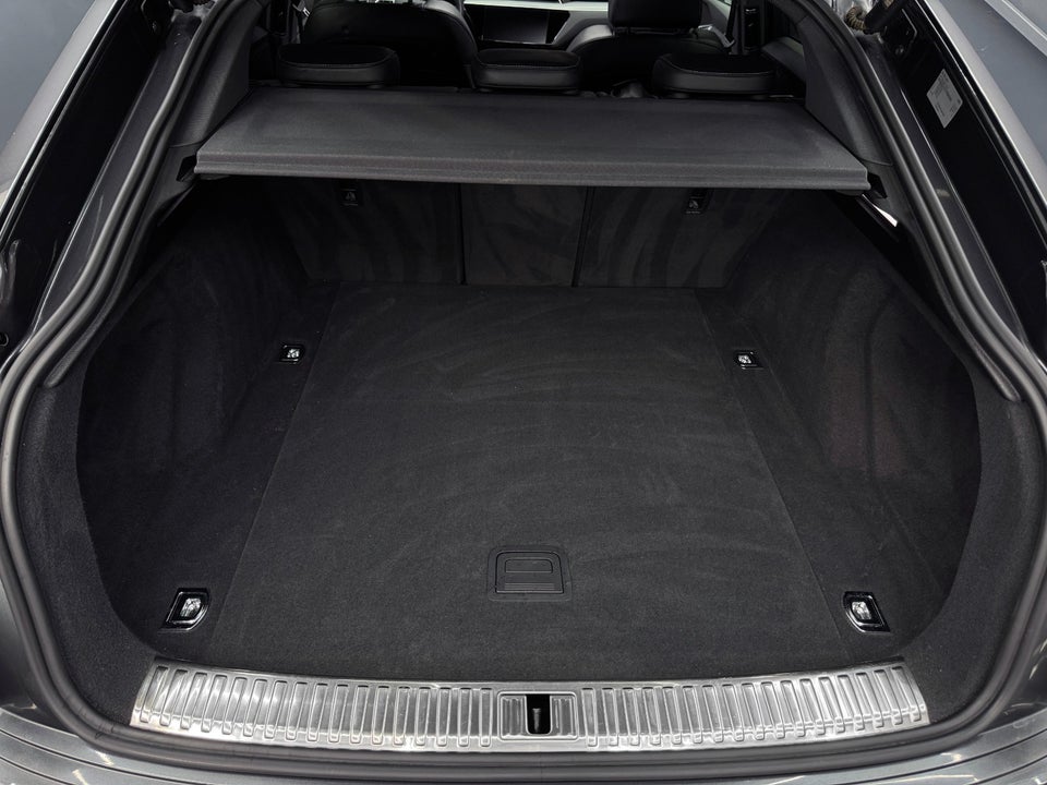 Audi e-tron 55 S-line Sportback quattro 5d