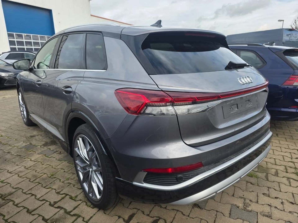 Audi Q4 e-tron 55 S-line quattro 5d