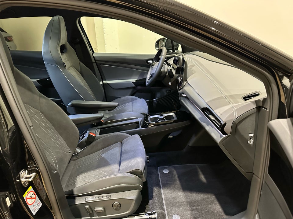 VW ID.4 77 Style Edition 5d